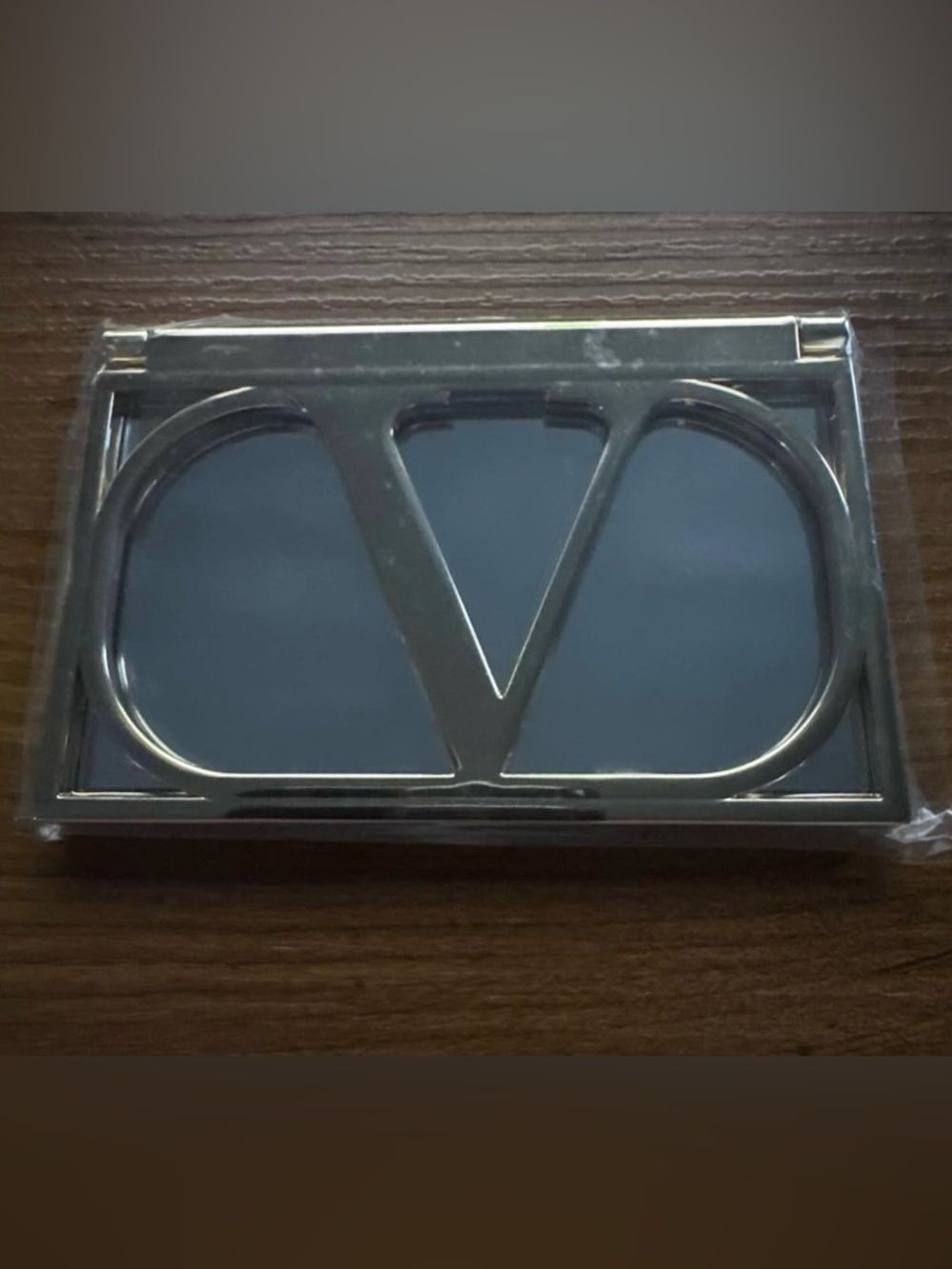 Valentino Gold Compact Mirror ๐ - luxury!!! New in Plastic! - Picture 2 of 4